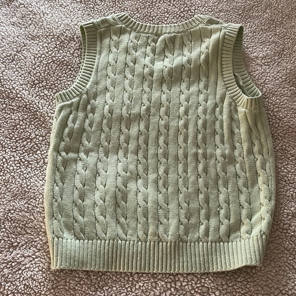 Light pale green sweater vest - Picture 3 of 4